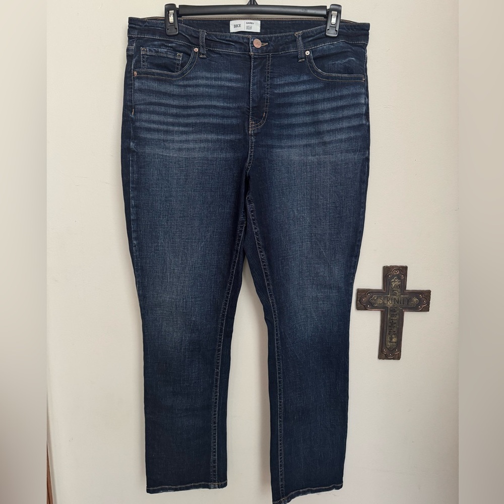 BKE BUCKLE CURVY STRAIGHT LEG HIGH RISE JEANS - Picture 8 of 9